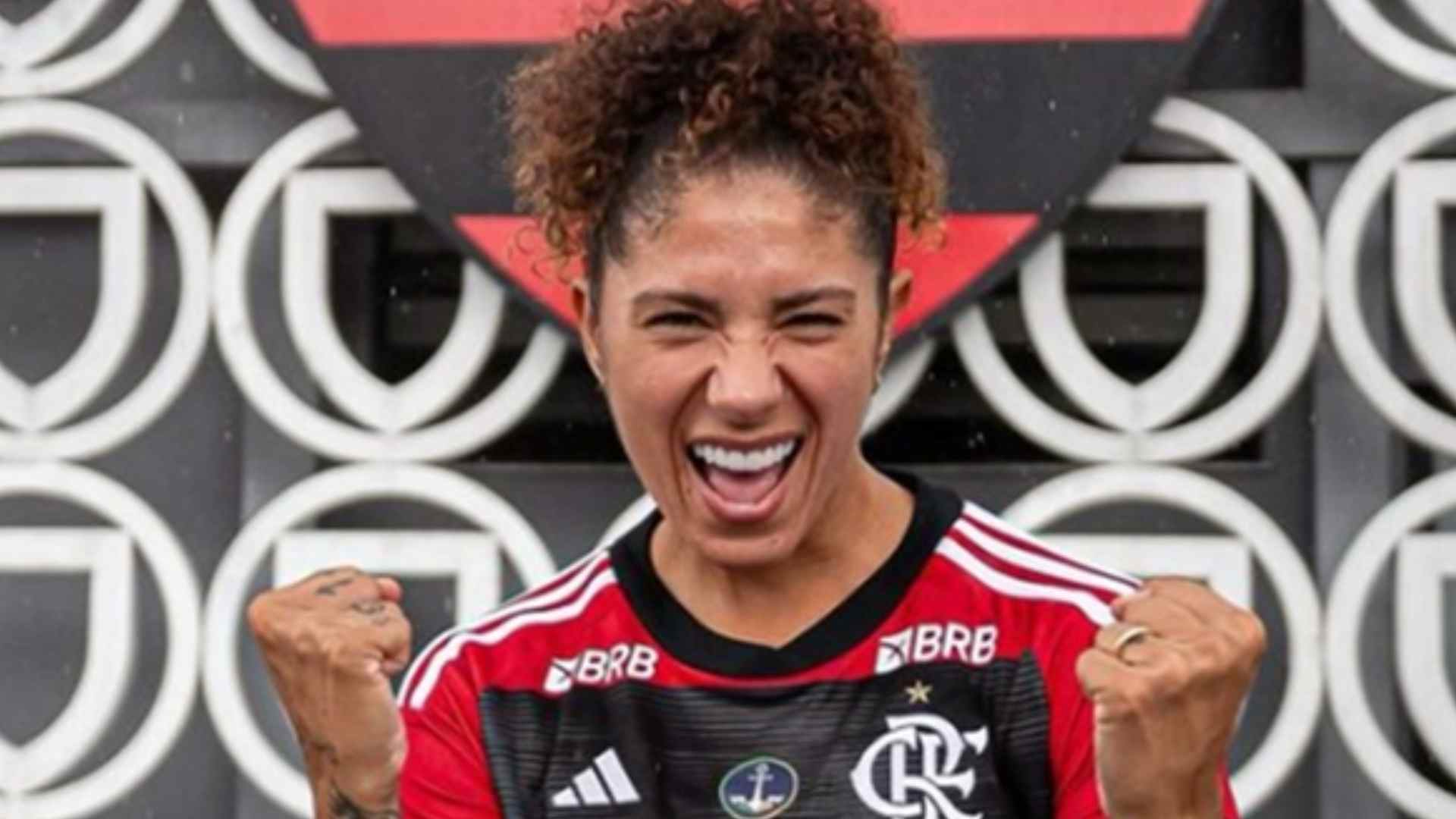 MAMÃE CRIS CONVOCA TORCIDA RUBRO-NEGRA PARA ESTREIA NA COPA RIO